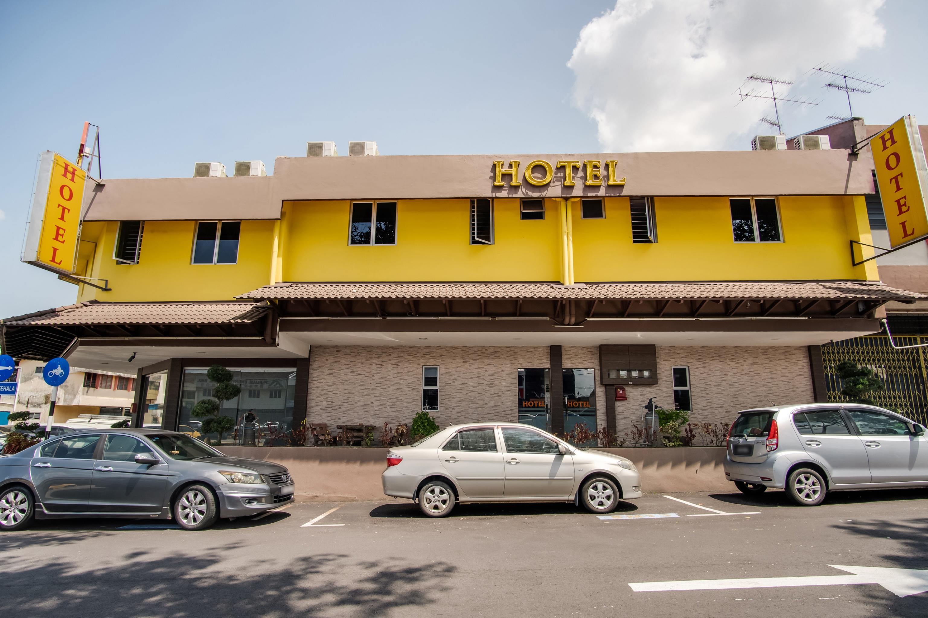 Oyo 89480 Dream House Hotel Секудаи Экстерьер фото